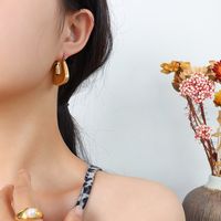 Großhandel Mode Titanstahl Überzogen 18k Gold U-förmige Ohrringe Nihaojewelry main image 1