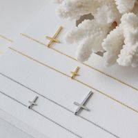 Vente En Gros Collier Simple En Acier Titane Croix Double Couche Nihaojewelry main image 3