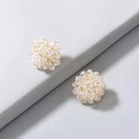 Wholesale Simple Hand-woven Crystal Bead Petal Stud Earrings Nihaojewelry main image 3