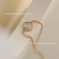 Simple Star White Fritillary Shell Titanium Steel 18k Gold Bracelet Wholesale Nihaojewelry main image 4