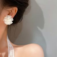 Boucles D&#39;oreilles À La Mode En Acrylique À Fleurs Blanches En Gros Nihaojewelry sku image 4