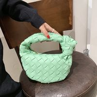 Solid Color Woven Knot Portable Croissant Bag Wholesale Nihaojewelry main image 3