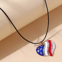 Wholesale Korean Creative Oil Dripping Small Peach Heart Necklace Nihaojewelry main image 1