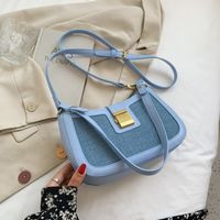 Fashion Lock Geometric Messenger One-shoulder Armpit Bag Wholesale Nihaojewelry sku image 1