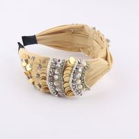 New Fashion European And American Style Fabric Rhinestone Pearl Sequined Personalized Headband Women's Dance Street Shooting Travel Hair Accessories Headdress main image 3