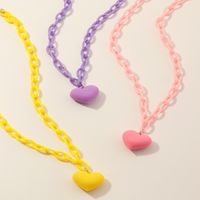 Acrylic Thick Chain Heart Pendant Necklace Wholesale Nihaojewelry main image 3