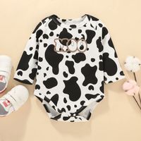 2021 Baby Hidden Hook Romper European And American Long-sleeve Suit Newborn Cow Print Spring And Autumn Two Piece Set main image 6