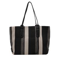 Fashion Large-capacity One-shoulder Contrast Color Striped Underarm Tote Handbags Wholesale Nihaojewelry main image 3