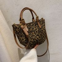 Fashion Leopard Print Handbag Bucket Bag Wholesale Nihaojewelry main image 4