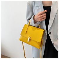 Fashion Solid Color Lock Messenger Bag Wholesale Nihaojewelry sku image 1