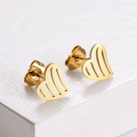 Fashion Titanium Steel Geometric Hollow Heart Earrings Necklace Set Wholesale Nihaojewelry main image 5