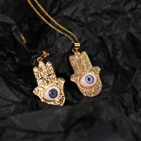 Devil Eye Palm Pendant Copper Gold Plated Necklace Wholesale Nihaojewelry main image 3