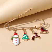 Christmas Series Tree Snowman Elk Pin Brooch Wholesale Nihaojewelry main image 1