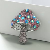 Fashion Diamond Hollow Mushroom Brooch Wholesale Nihaojewelry main image 1