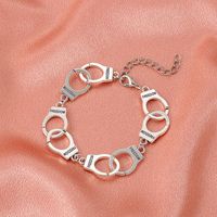 Menottes De Mode Bracelets De Pistolet Couple Collier Boucles D&#39;oreilles En Gros Nihaojewelry main image 4