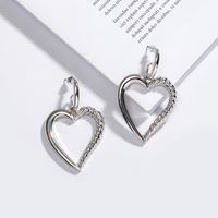 Fashion Metal Heart Simple Earrings Wholesale sku image 2