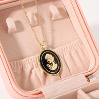 Black Enamel Irregular Oval Portrait Pendent Alloy Necklace Wholesale Nihaojewelry main image 4