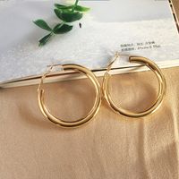 Mode Exagérée Nouvelles Boucles D'oreilles Simples Cercle Boucles D'oreilles En Métal À Paillettes Pour Femmes sku image 1