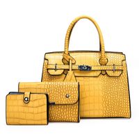 Large-capacity Crocodile Pattern Portable Shoulder Messenger Bag Wholesale Nihaojewelry main image 3