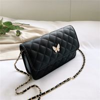 New Solid Color Embossed Butterfly Lock Messenger Bag Wholesale Nihaojewelry main image 6