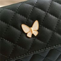 New Solid Color Embossed Butterfly Lock Messenger Bag Wholesale Nihaojewelry main image 4