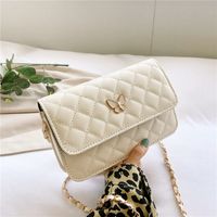 New Solid Color Embossed Butterfly Lock Messenger Bag Wholesale Nihaojewelry sku image 1