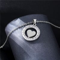 Fashion Inlaid Rhinestone Hollow Heart Necklace Wholesale Nihaojewelry main image 4