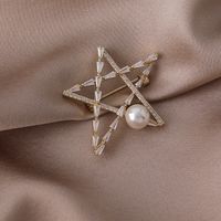 Five-pointed Star Pearl Zircon Copper Brooch Wholesale Nihaojewelry main image 1