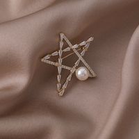 Five-pointed Star Pearl Zircon Copper Brooch Wholesale Nihaojewelry main image 6