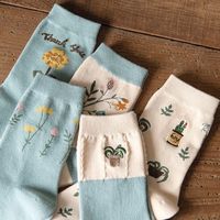 Korean Style Plant Embroidery Pure Cotton Medium Tube Socks Wholesale Nihaojewelry main image 1