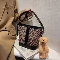 Casual Shoulder Messenger Leopard Print Bucket Bag Wholesale Nihaojewelry main image 2