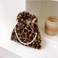 Süße Leopardenmuster Perlenkette Plüschhandtasche Großhandel Nihaojewelry sku image 1