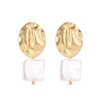 Boucles D&#39;oreilles En Perles Rondes Irrégulières En Métal De Mode Coréenne En Gros Nihaojewelry main image 6