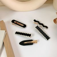 Retro Black And White Checkerboard Acrylic Bangs Hair Clip Wholesale Nihaojewelry main image 4