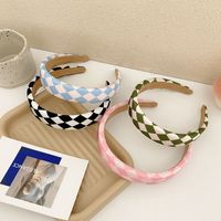 New Wide-brimmed Color Matching Checkerboard Sponge Headband Wholesale Nihaojewelry main image 4