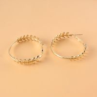 Metal Simple Leaf Hollow Fashion Round Earrings Wholesale Jewelry Nihaojewelry main image 3