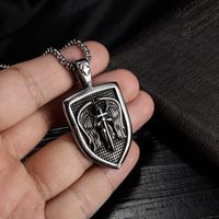 Retro Shield Carved Pendant Stainless Steel Necklace Wholesale Nihaojewelry main image 4