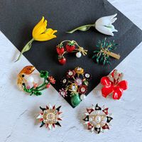 Vintage Animals Plants Flowers Series Colored Enamel Glaze Brooch Accessories Wholesale Nihaojewelry main image 1