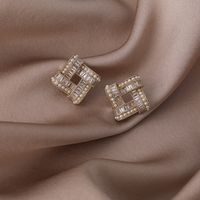 Boucles D&#39;oreilles De Couture De Zircon De Perle De Diamant Carré Géométrique De Style Coréen Bijoux En Gros Nihaojewelry main image 4