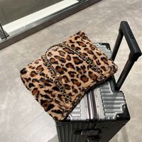 Nuevo Bolso De Gran Capacidad Con Estampado De Leopardo Peludo De Un Solo Hombro Al Por Mayor Nihaojewelry main image 5