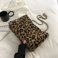 Nuevo Bolso De Gran Capacidad Con Estampado De Leopardo Peludo De Un Solo Hombro Al Por Mayor Nihaojewelry main image 4