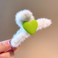 Korean Style Plush Heart Shape Catch Clip Wholesale Nihaojewelry sku image 3