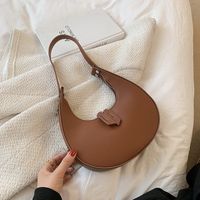 Simple Fashion Solid Color Crescent Saddle Bag Wholesale Nihaojewelry sku image 5