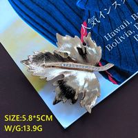 Electroplated Real Gold Turquoise Black Stone Cute Animal Drip Glazed Enamel Straw Hat Brooch Plant Leaves Pearl Pin sku image 1