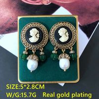 Electroplated Real Gold Retro Human Head Portrait Silver Stud Earrings Cultured Pearl Earrings Gem Diamond Earrings sku image 1