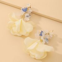 Fashion Crystal Acrylic Flannel Flower Earrings Wholesale Nihaojewelry sku image 1