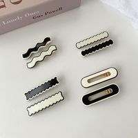 Simple Geometric Printing Wave Side Resin Bangs Clip Wholesale Nihaojewelry main image 4