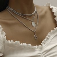 الأزياء الرجعية بلون متعدد الطبقات الأفعى على شكل قلادة الجملة Nihaojewelry main image 2