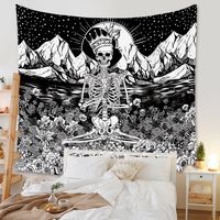 Vintage Skull Crown Contrast Color Room Decoration Wall Tapestry Wholesale Nihaojewelry main image 1