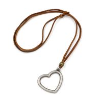 Rétro Grande Feuille De Pendentif Collier Long Pull Chaîne Hommes Et Femmes Coréenne-style Feuille De Peau De Vache Chaîne Collier Accessoires Personnels sku image 3